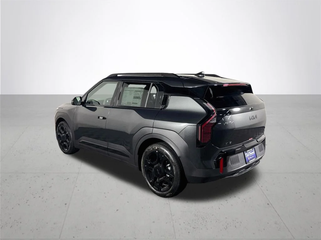 New 2027 Interstellar Gray Kia Wind image 8