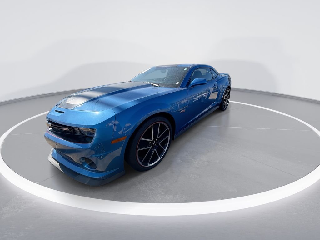 Used 2013 Blue Chevrolet SS image 4
