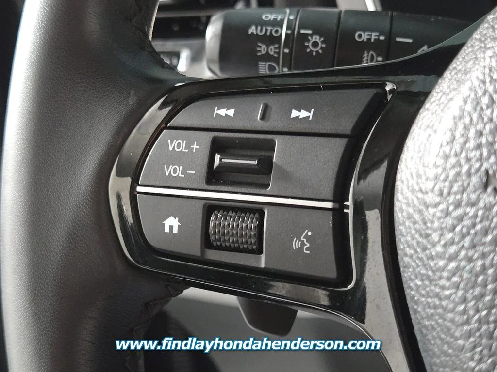 2025 Honda Pilot Touring - Photo 27