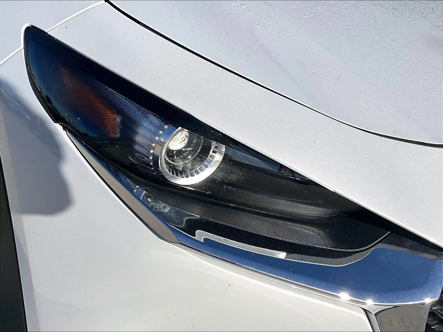 Used 2024 White Mazda 2.5 S Select Sport image 29
