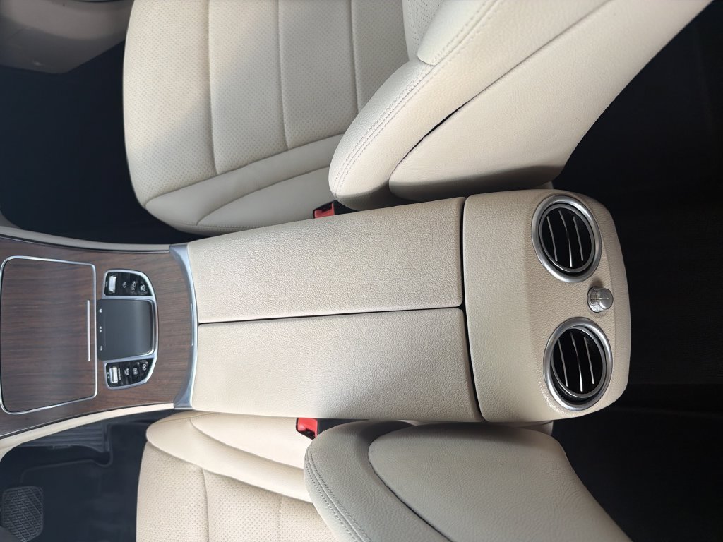 2022 Mercedes-Benz GLC GLC300 - Photo 24