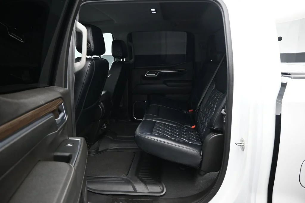 Used 2023 White Chevrolet LT image 19