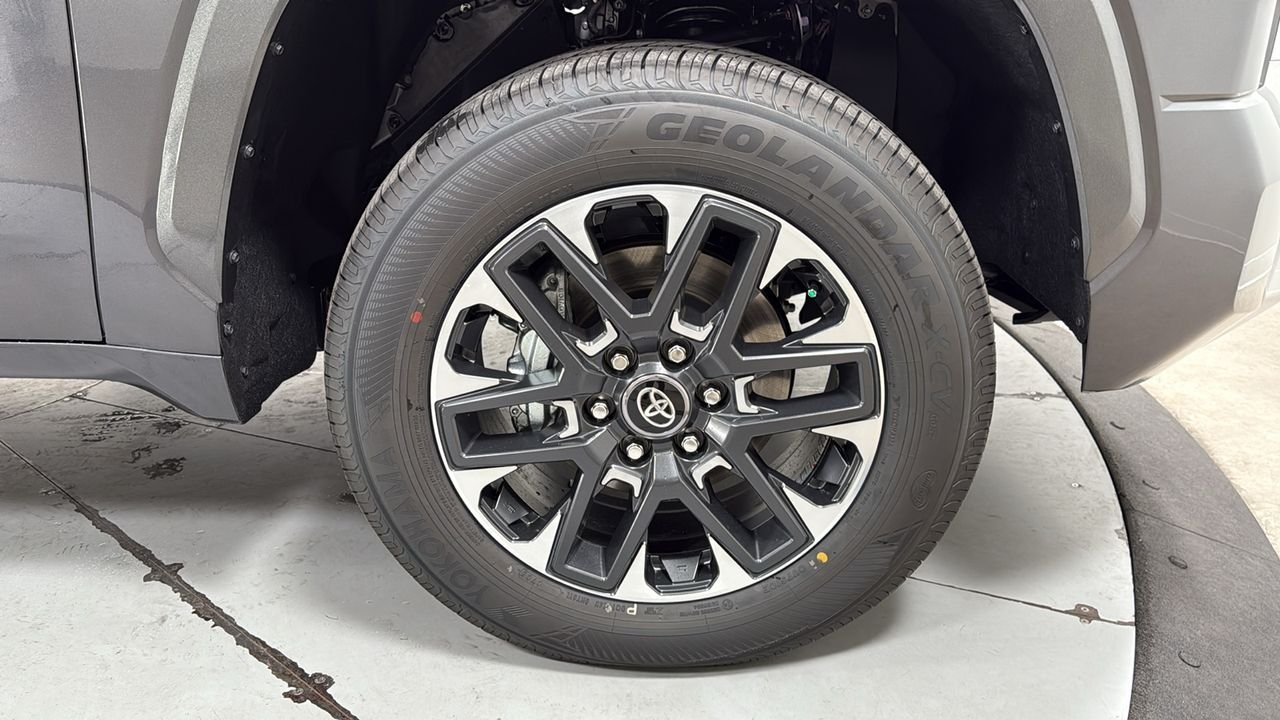 2026 Toyota Tundra Limited - Photo 21