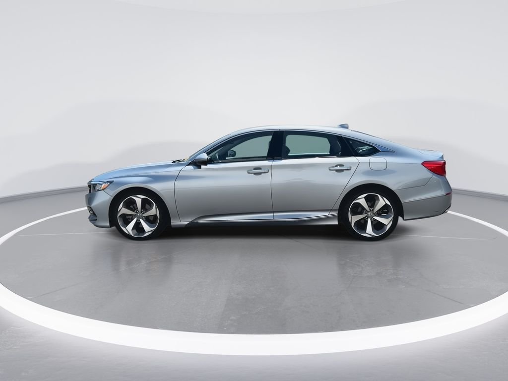 Used 2018 Lunar Silver Metallic Honda Touring 2.0T image 5