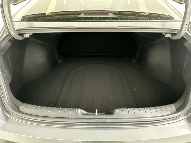 New 2026 Hyundai ELANTRA HYBRID Blue