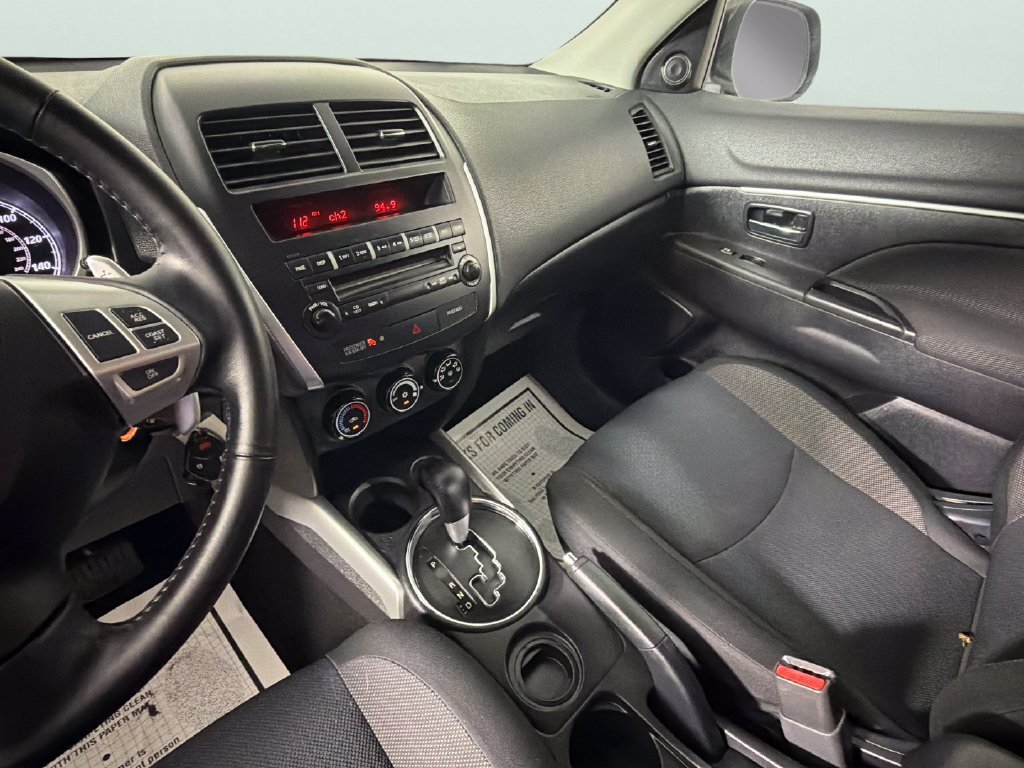 Used 2011 Gray Mitsubishi ES image 19