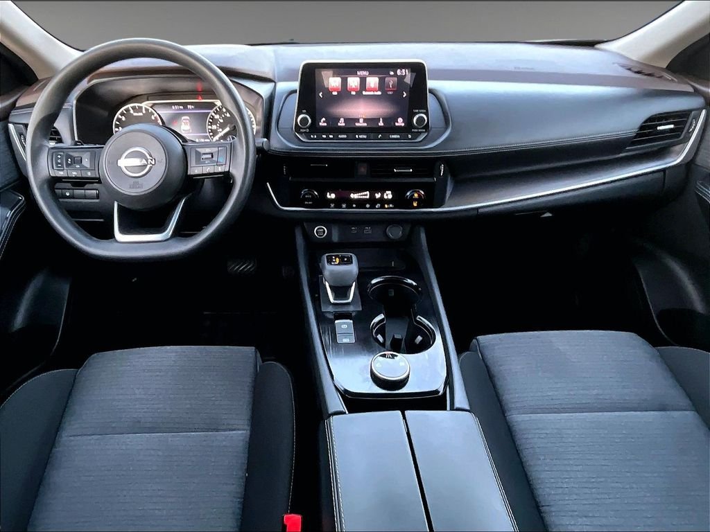 Used 2023 Silver Nissan SV image 21
