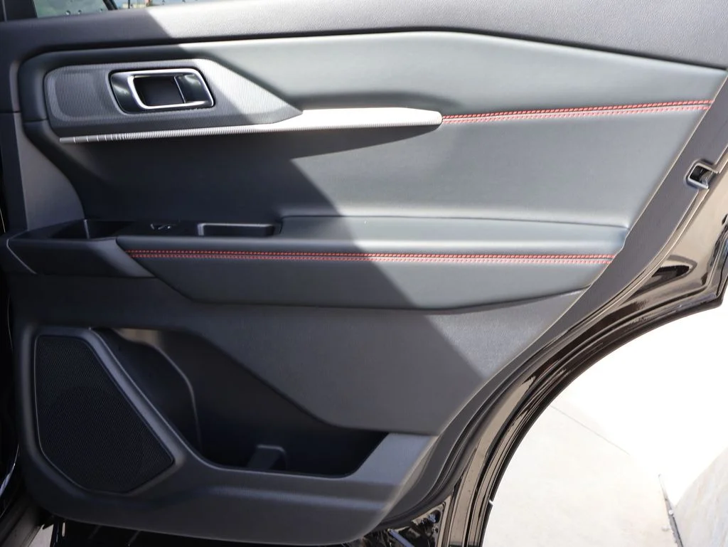 New 2026 Agate Black Metallic Ford ST-Line image 12
