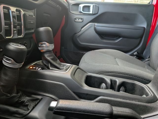Used 2022 Red Jeep Unlimited Willys image 19