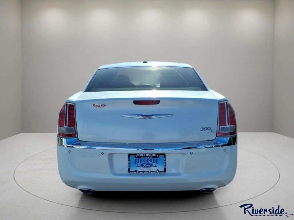 Used 2012 White Chrysler C image 4