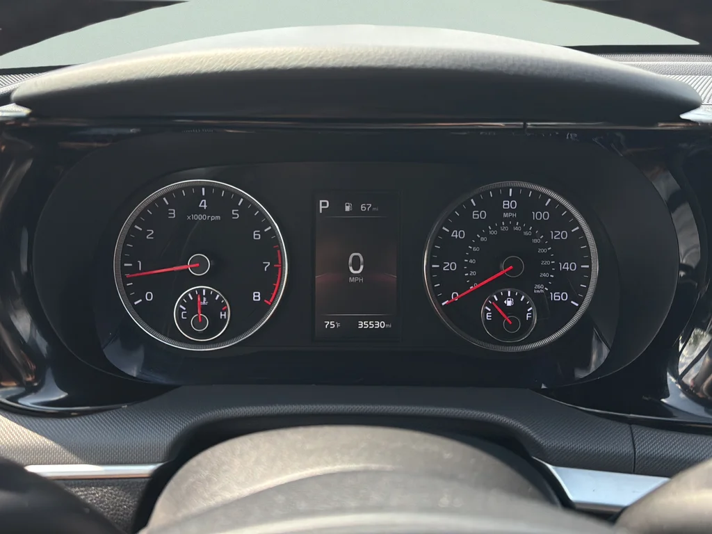 Used 2023 Glacial White Pearl Kia GT-Line image 22