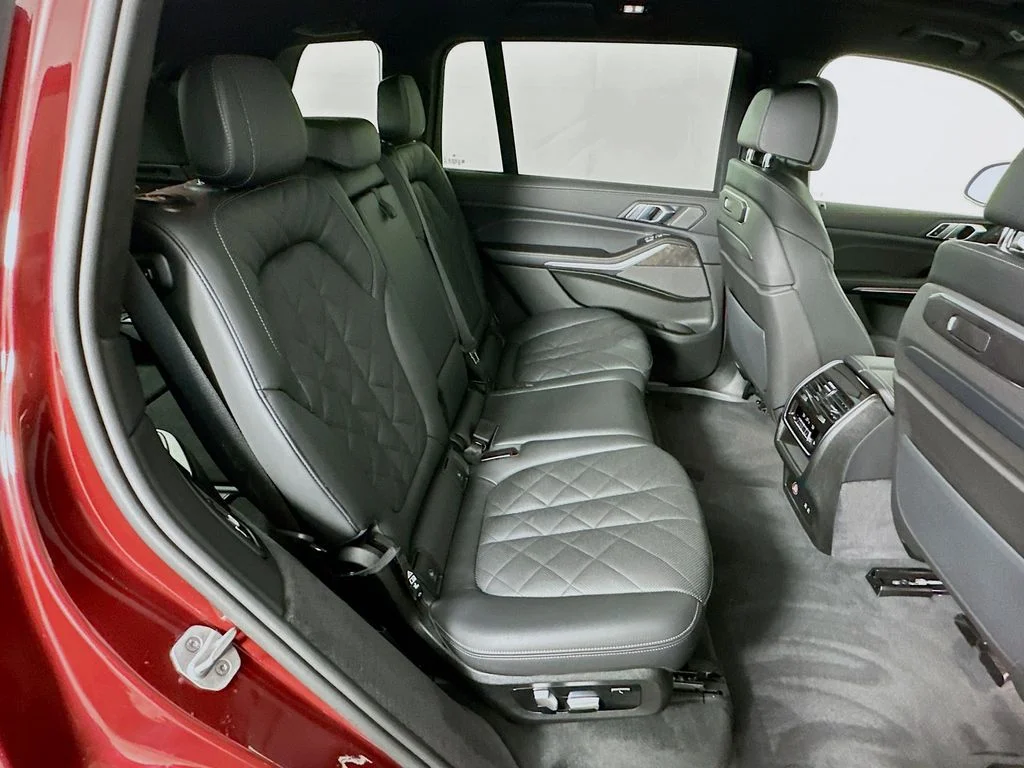 Certified Used 2025 Red BMW xDrive40i image 28