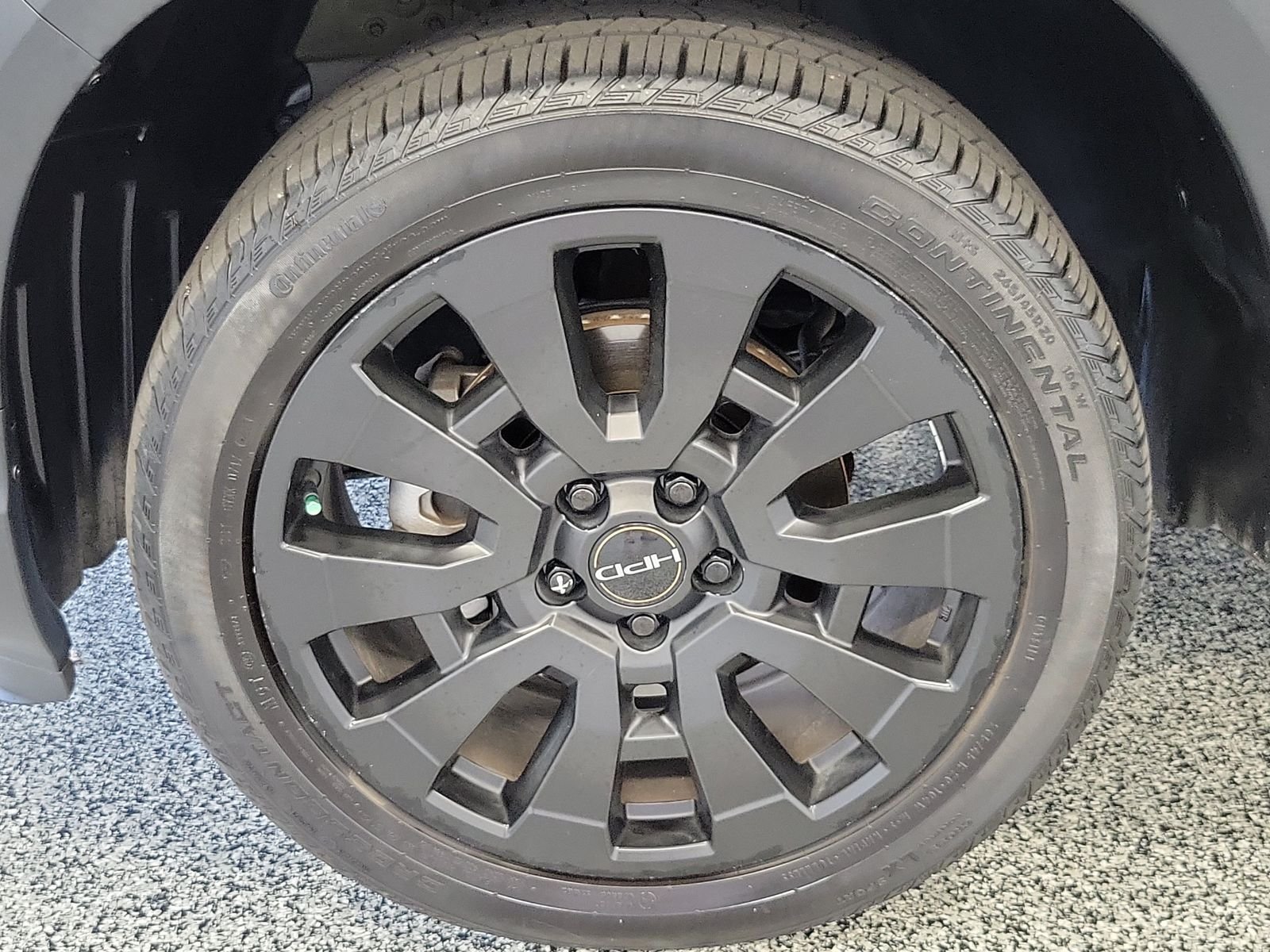 Used 2023 Black Honda EX-L image 6