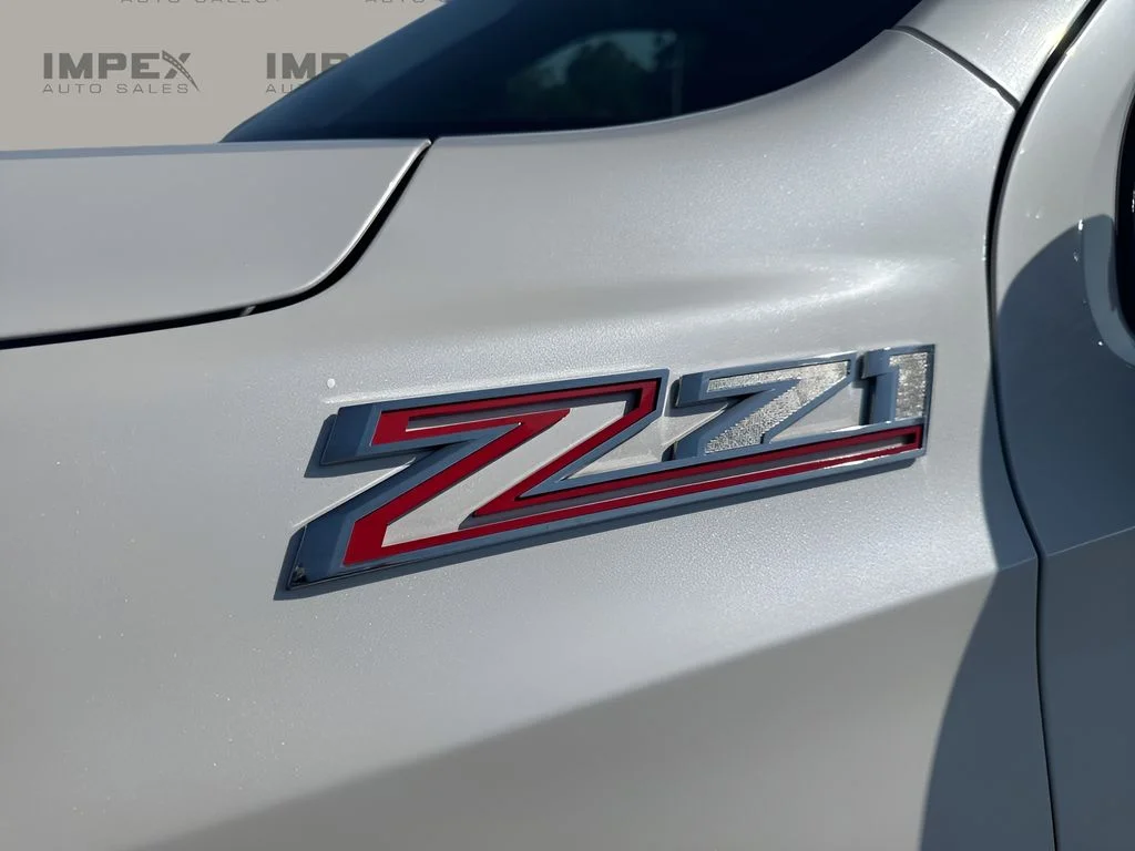 Used 2025 Beige Chevrolet Z71 image 37