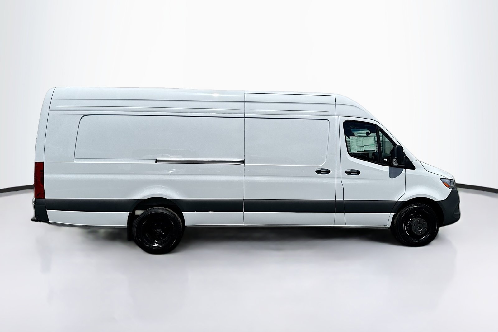 New 2026 Arctic White Mercedes-Benz  image 4