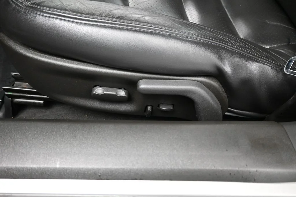 Used 2005 Silver Chevrolet Base image 10