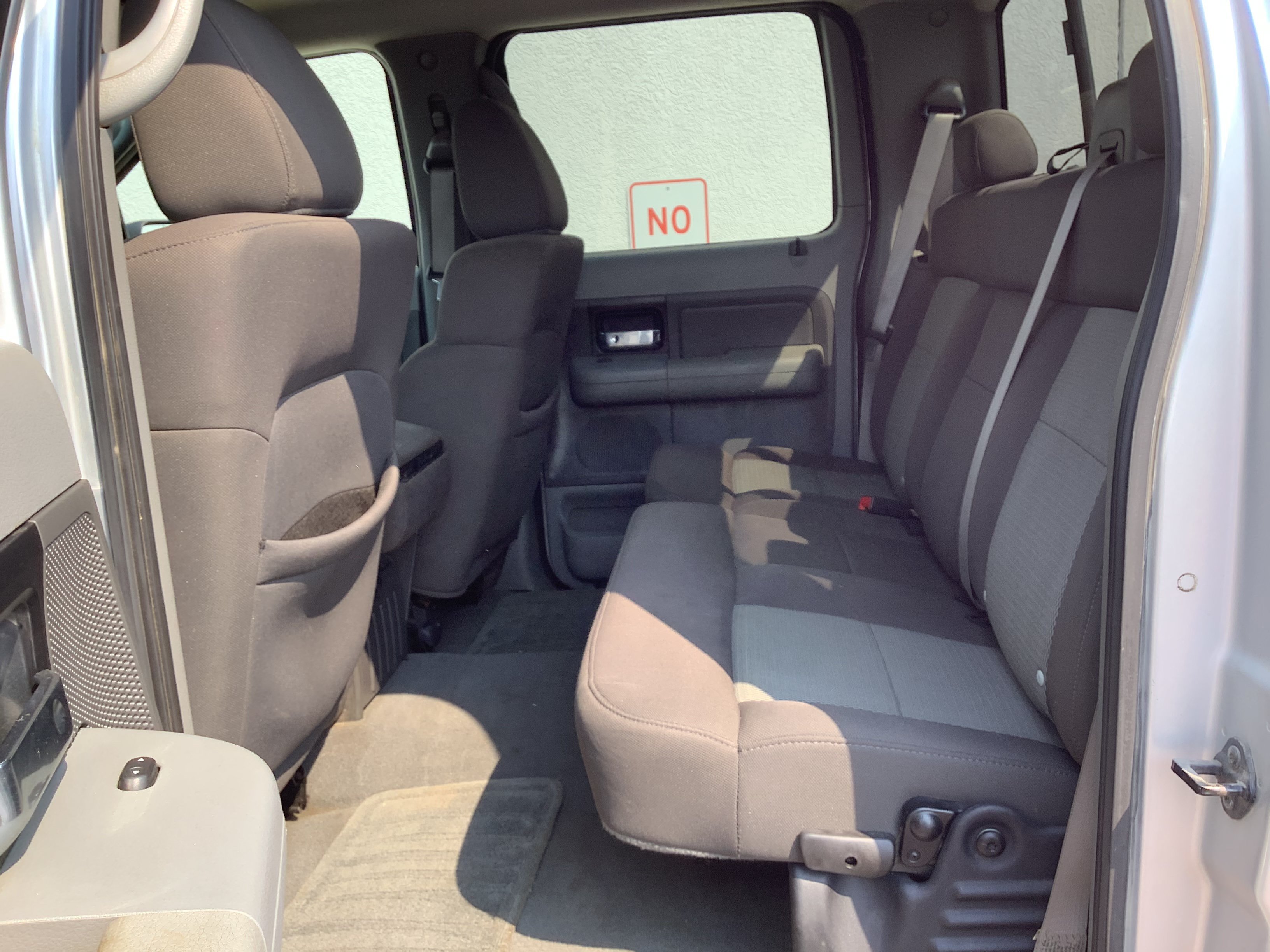Used 2005 Silver Ford XLT image 8