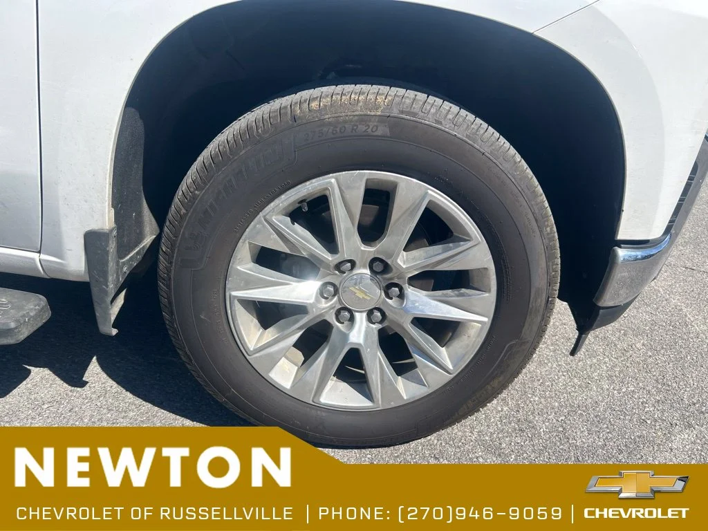 Used 2021 Summit White Chevrolet LTZ image 16