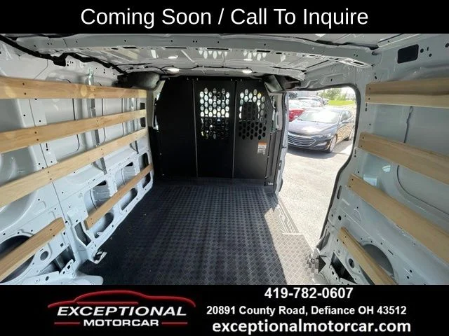 Used 2025 White Ford Base image 11