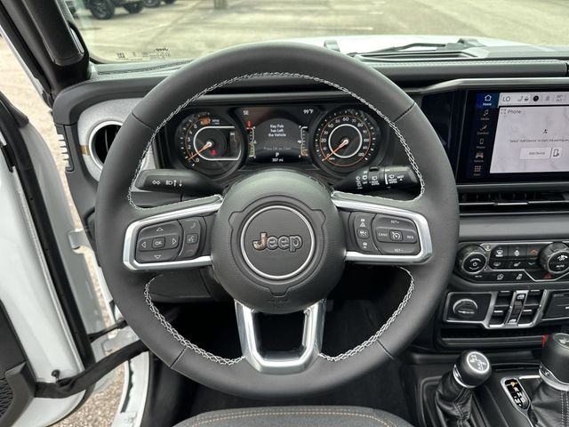 New 2025 White Jeep Sahara image 24
