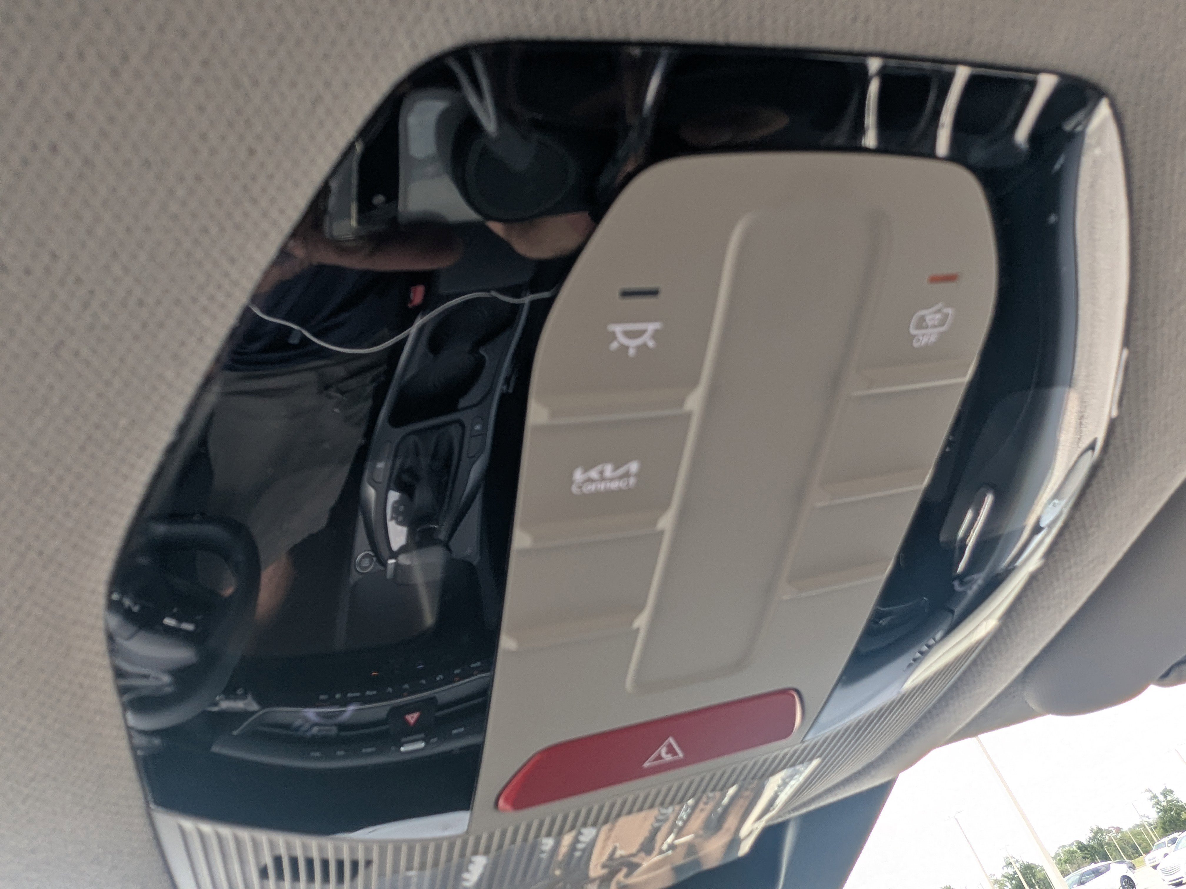 New 2026 Snow White Pearl Kia LX image 26
