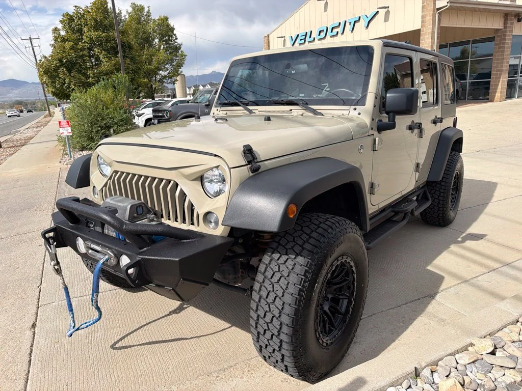 Used 2018 Beige Jeep Unlimited Sport image 3