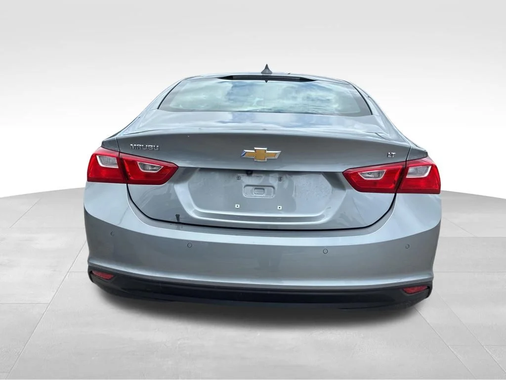 Used 2024 Gray Chevrolet LT image 4