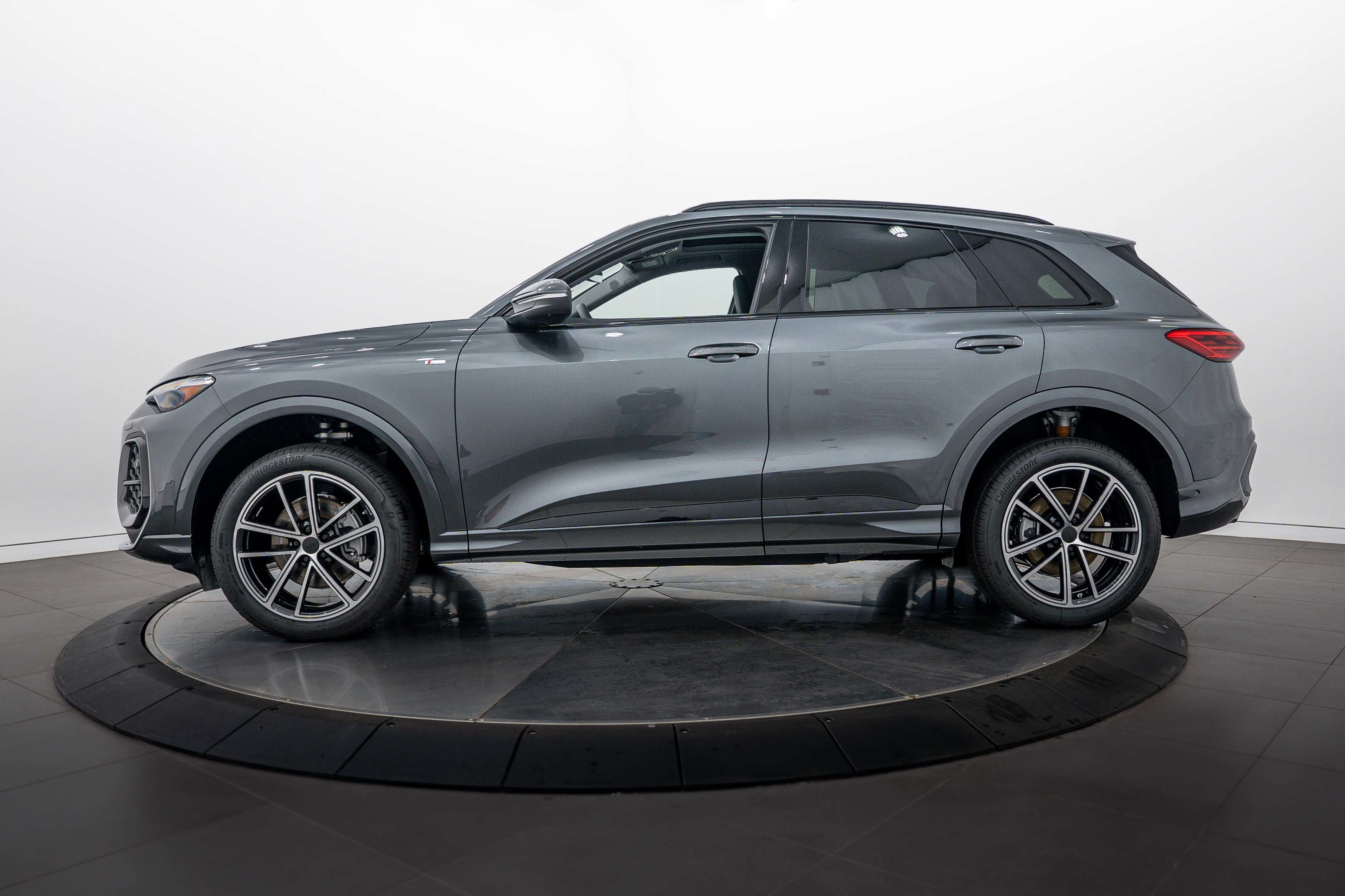 New 2026 Daytona Gray Audi Premium Plus image 6