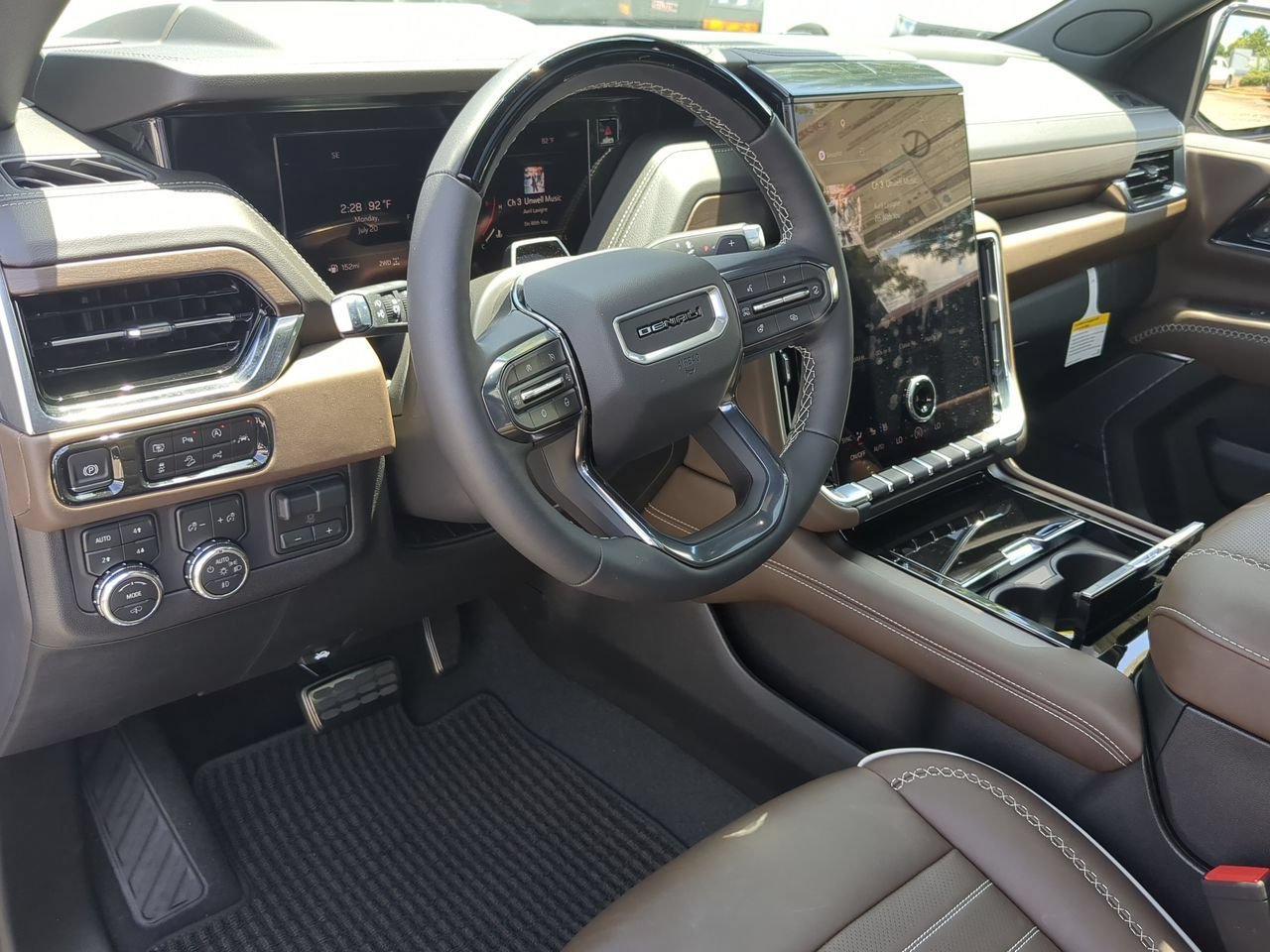 New 2026 Glacier White Tricoat GMC Denali Ultimate image 10