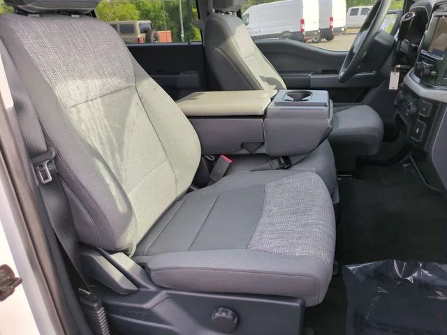 Used 2021 White Ford XLT image 31