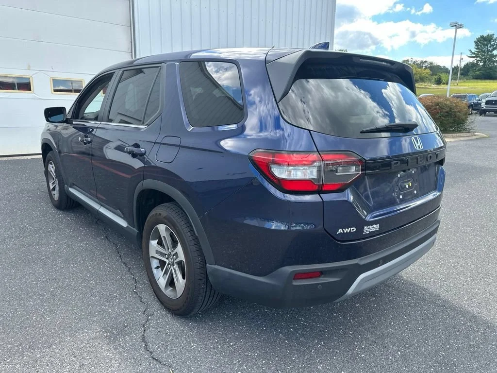 Certified Used 2025 Obsidian Blue Pearl Honda AWD EX-L image 32