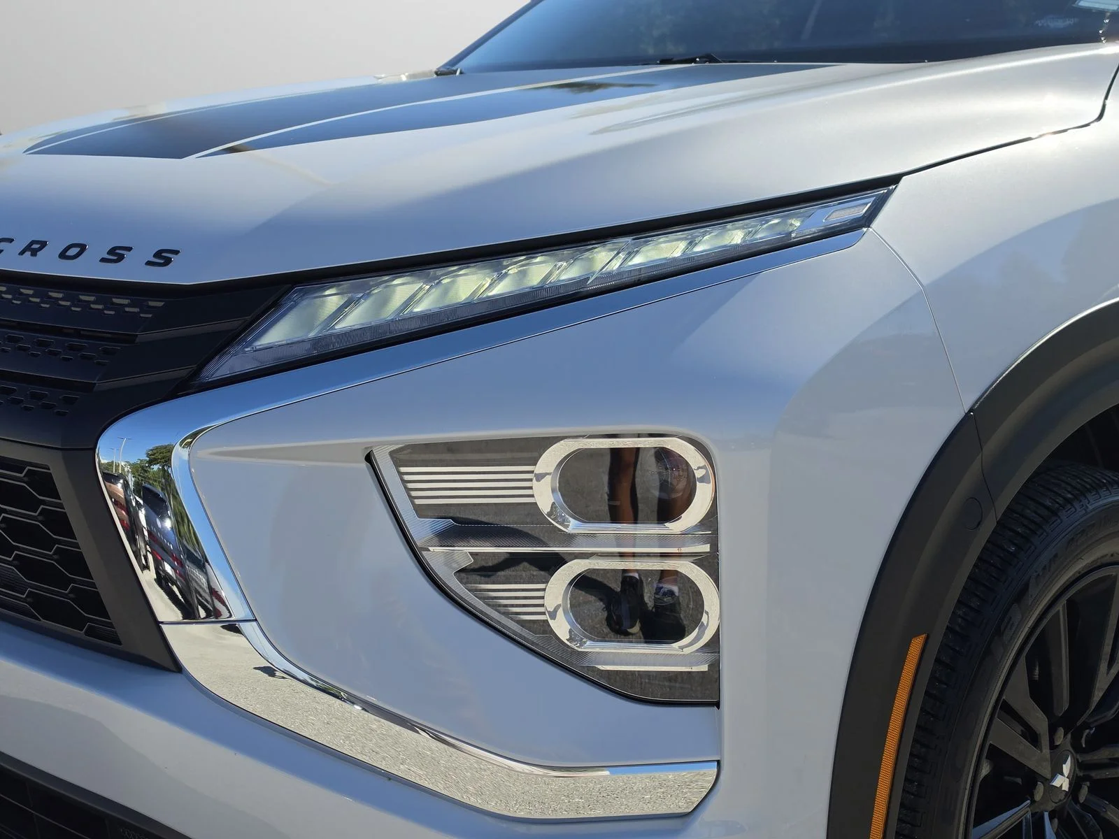 Used 2024  Mitsubishi  image 13
