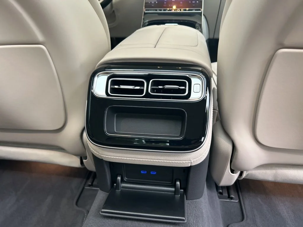 2024 Mercedes-Benz S-Class S 580e - Photo 32