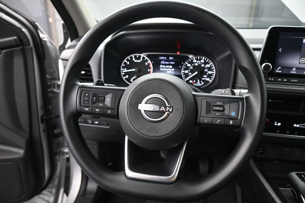 Used 2024 Silver Nissan SV image 7