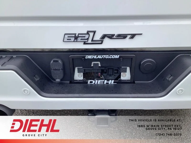 Used 2022 White Chevrolet RST image 13
