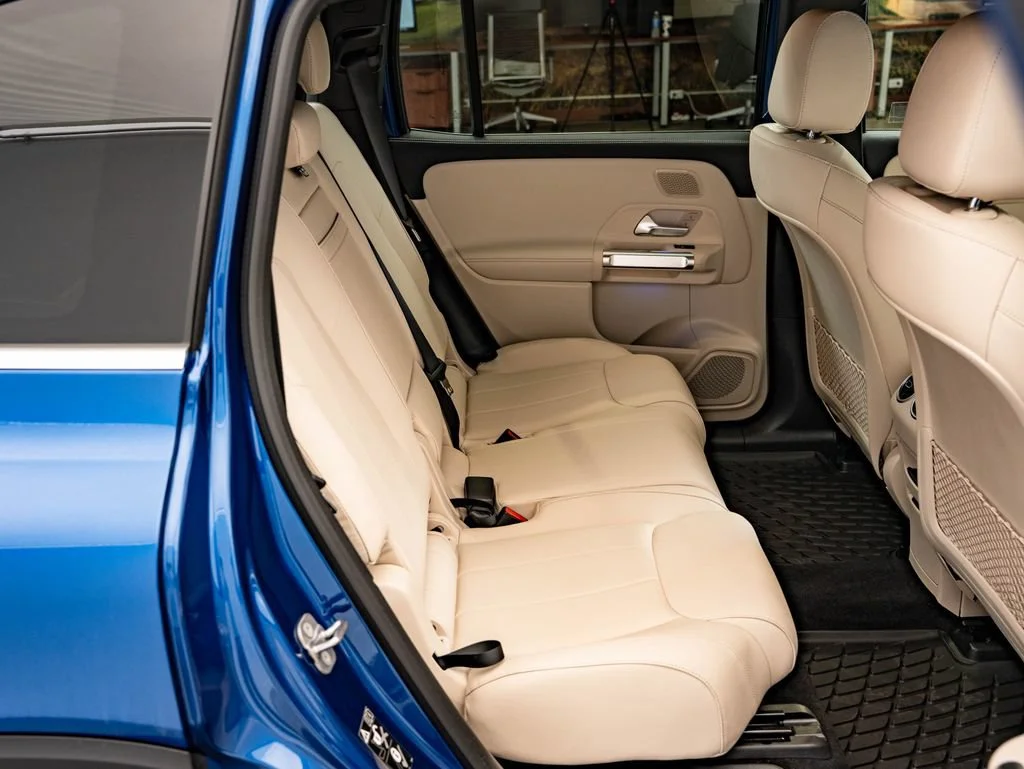 Used 2024 Starling Blue Metallic Mercedes-Benz 300 image 44