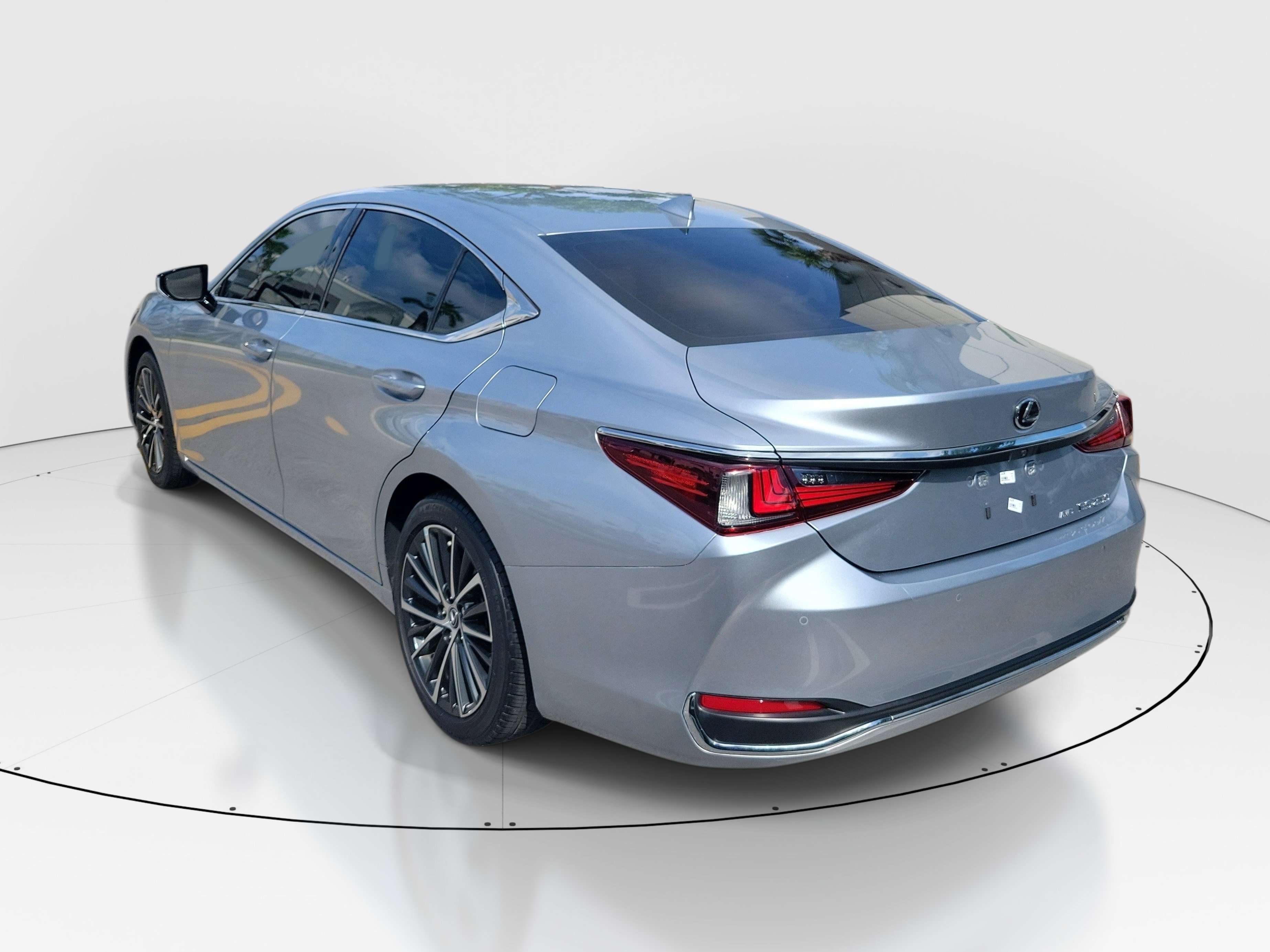 Certified Used 2023 IRIDIUM Lexus ES 250 image 4