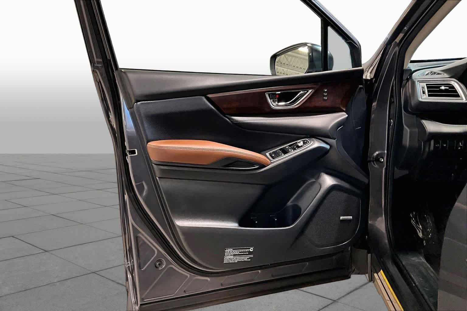 Used 2024 Magnetite Gray Metallic Subaru Touring image 20