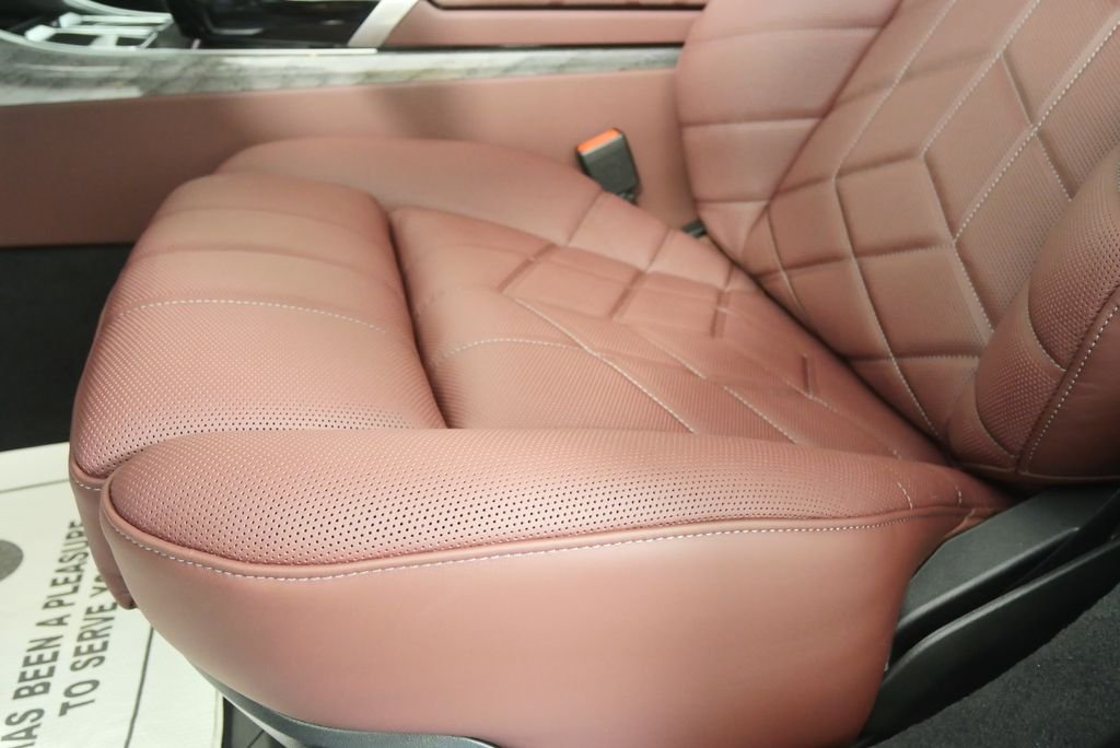 New 2026 Mineral White Metallic BMW eDrive50 image 9