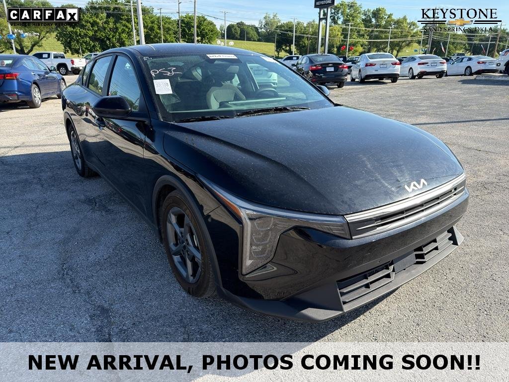 2025 Kia K4 LXS AT's photo