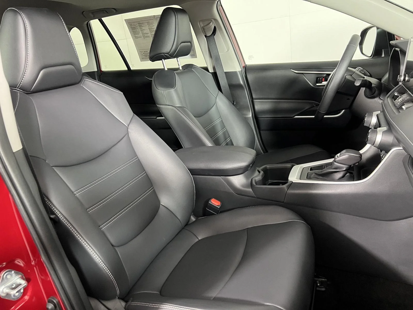 Used 2024 Ruby Flare Pearl Toyota XLE Premium image 26