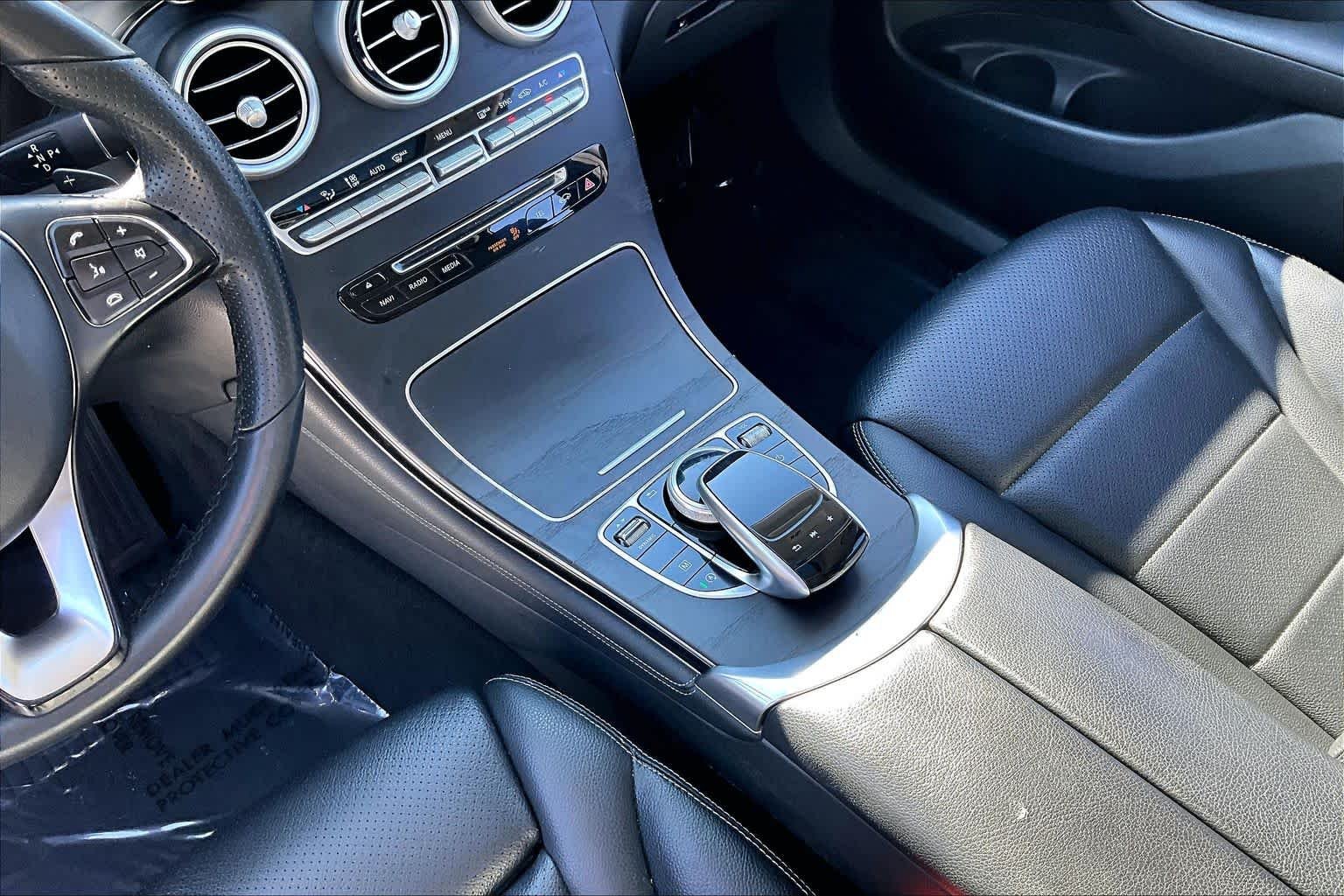 Used 2017 Obsidian Black Metallic Mercedes-Benz GLC 300 image 17
