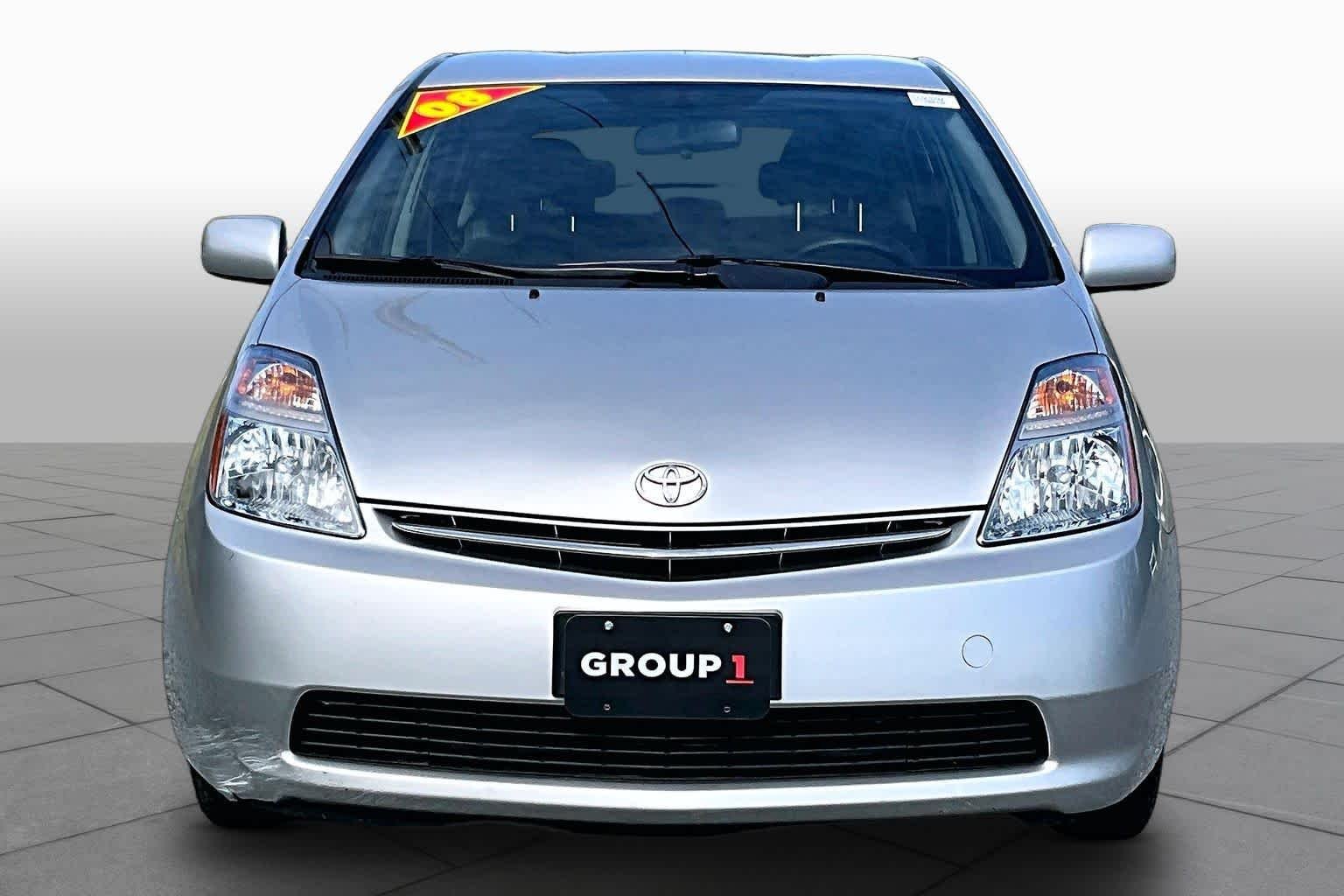 Used 2008 Classic Silver Metallic Toyota  image 3