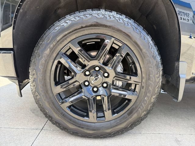 Used 2024 Black Chevrolet Custom image 12