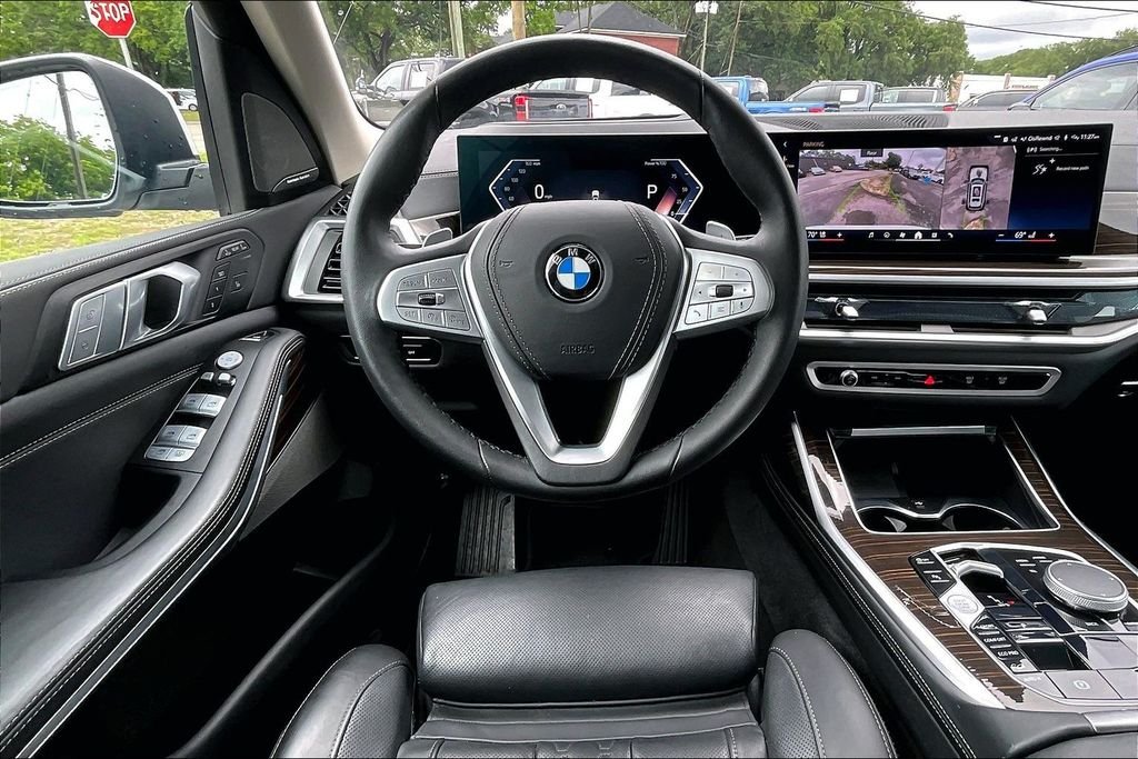 Used 2026 White BMW xDrive40i image 7