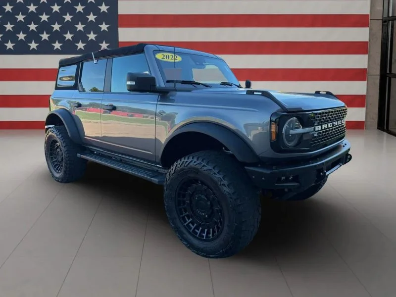 Used 2022 Gray Ford Wildtrak Sport Utility 4D image 6