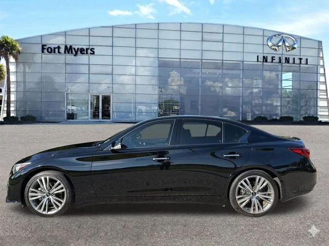 Used 2024 Black INFINITI SENSORY image 7