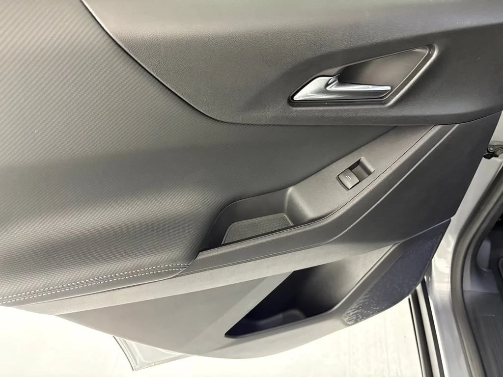 2027 Chevrolet Equinox LT - Photo 26