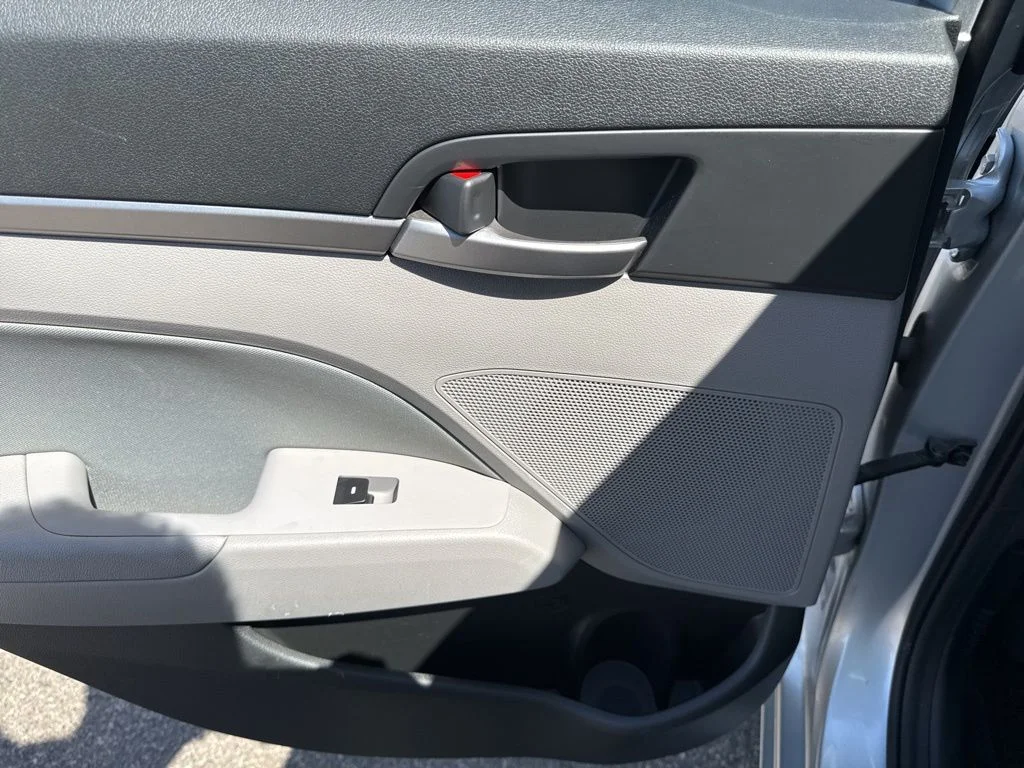 Used 2018 Symphony Silver Hyundai Value Edition image 32