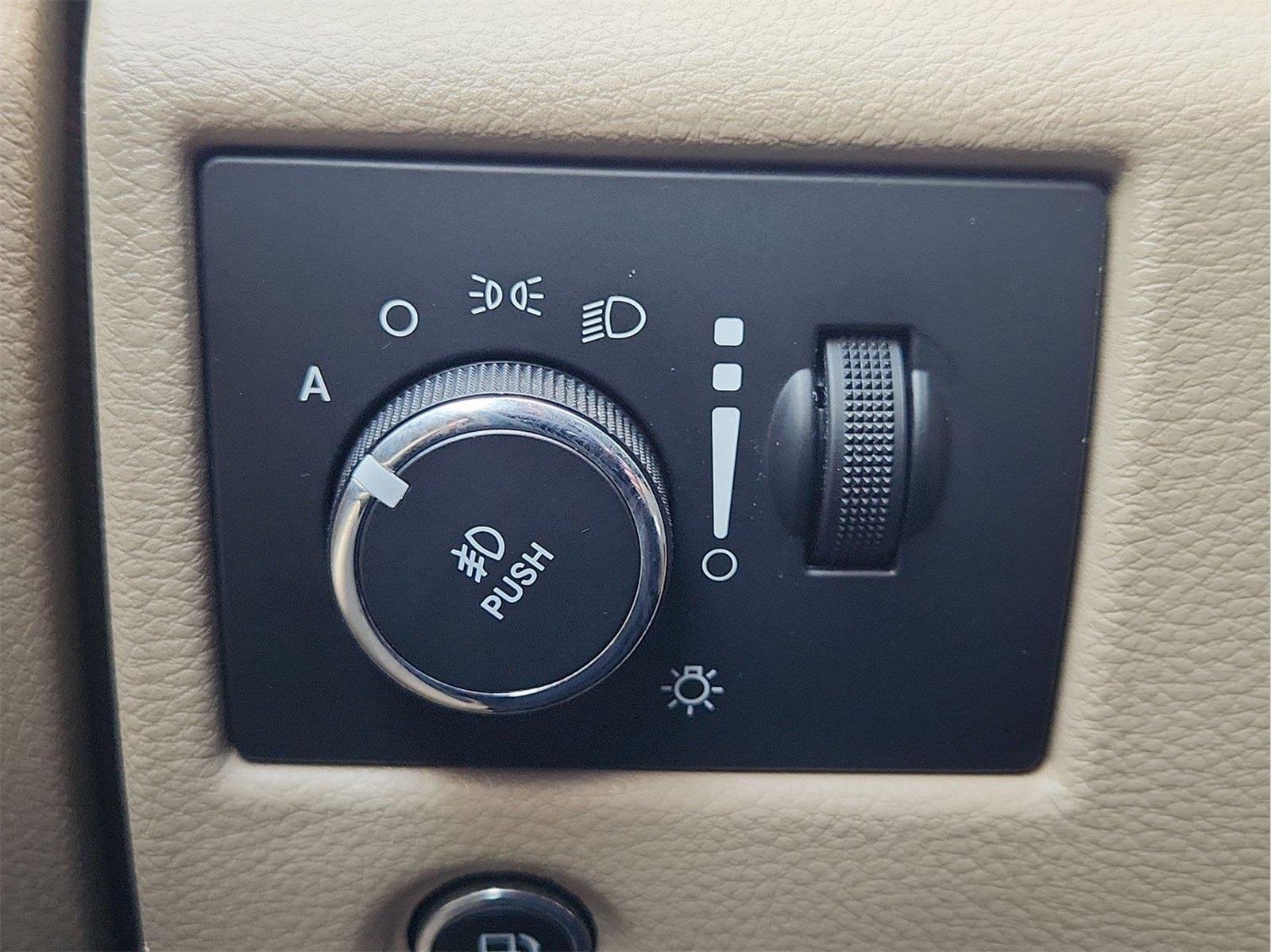 2015 Jeep Grand Cherokee Limited Gray at Auto Boutique Texas